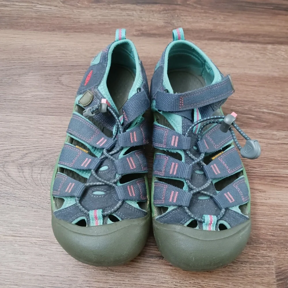 Keen Newport H2 Kids Blue Green Pink Waterproof Hiking Sandals Size 4 1012316